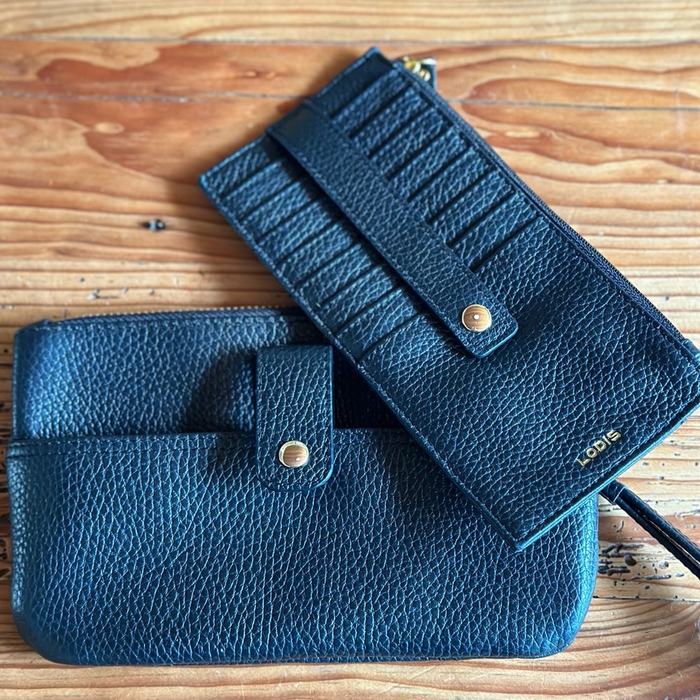 Lodis wristlet